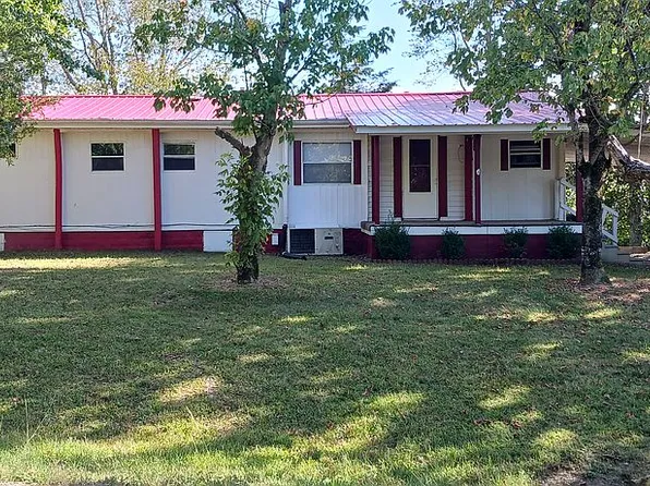 111 Ford St, Hohenwald, TN 38462