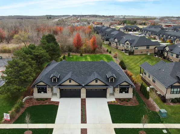 222 Clover Ridge Dr, Lockport, IL 60441