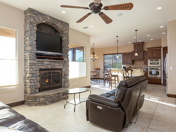 2nd image of 1631 S Scenic Sunrise Dr