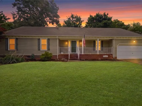 809 Grantham Ln, Chesapeake, VA 23322