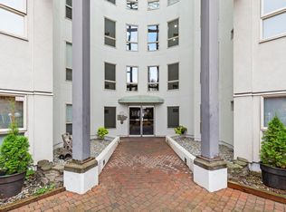 2575 Ware St #208, Abbotsford, BC V2S3E2