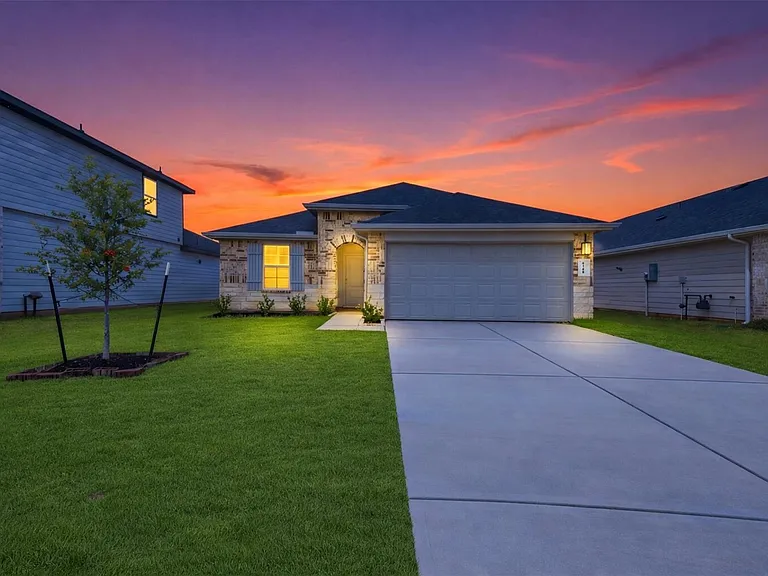 4214 Berwick Park Ln — Photo 1