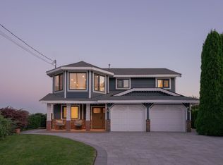 20126 Wharf St, Maple Ridge, BC V2X1A1