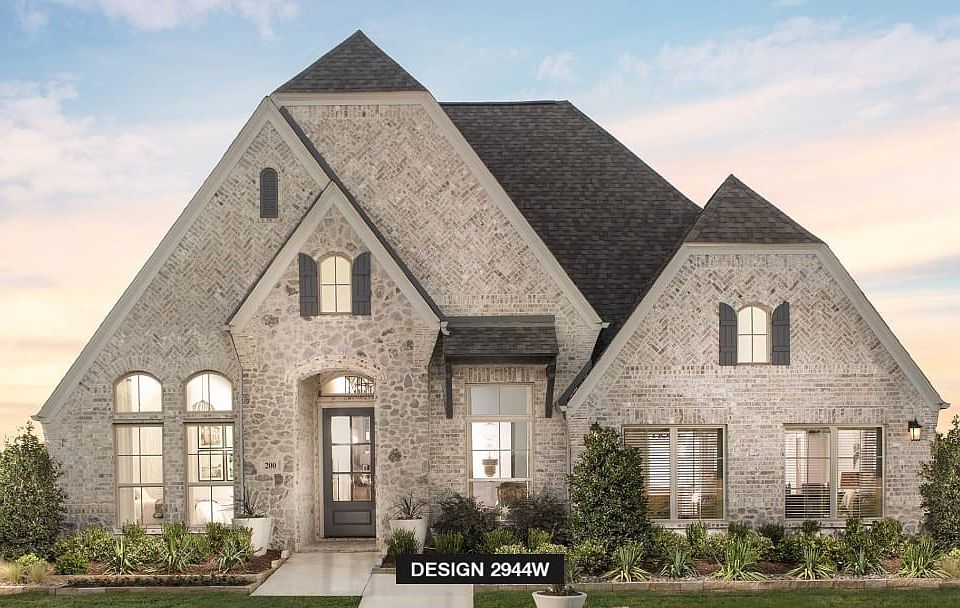 1st image of 200 Carmen Oak Ln