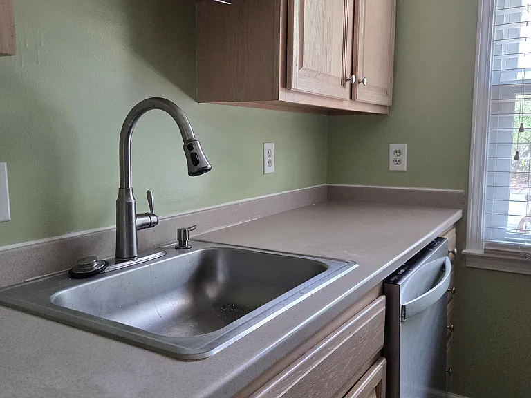 7719 Kingsberry Ct — Photo 6