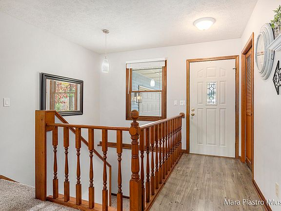3rd image of 4159 White Pine Dr