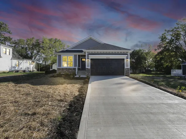 525 Ashwood Rd, Columbus, OH 43207
