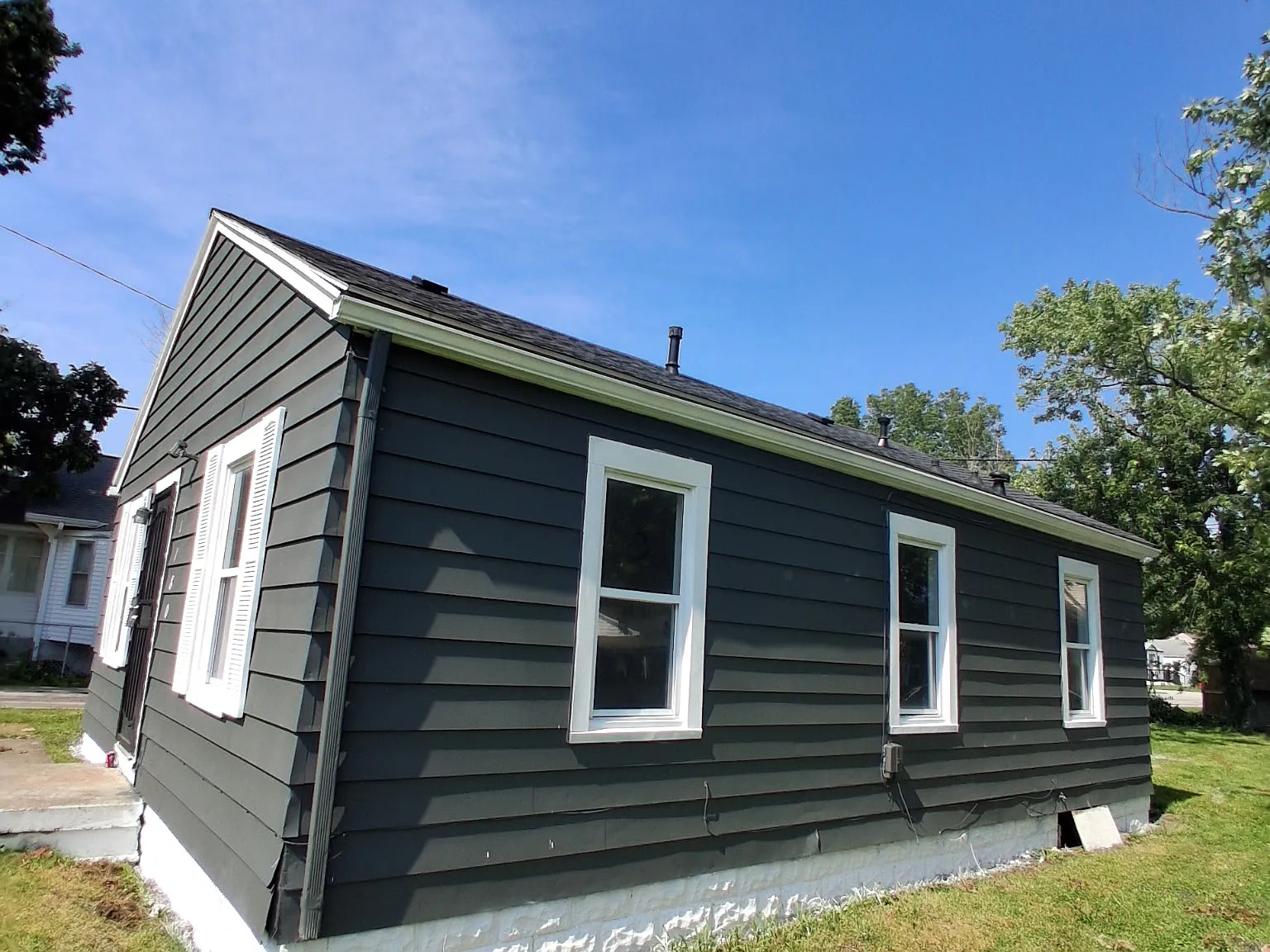 Freshly Updated 2-Bedroom Home in a Quiet Decatur — Photo 2