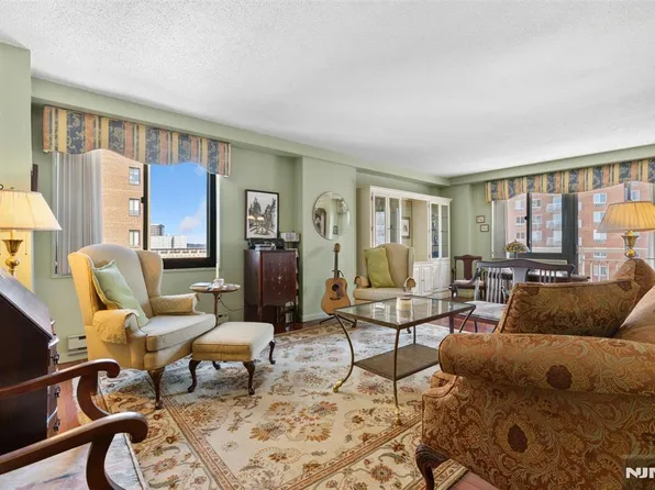 151 Prospect Ave APT 9D, Hackensack, NJ 07601