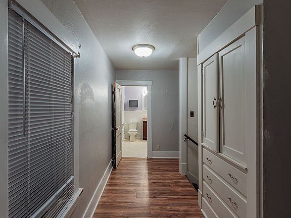 3rd image of 301 E Central Park Ave