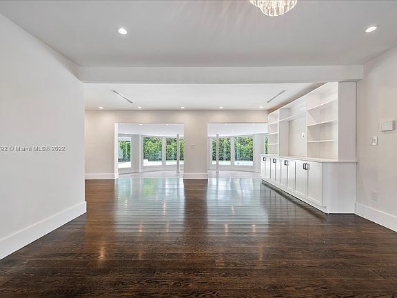 5th image of 4841 Biltmore Dr #0
