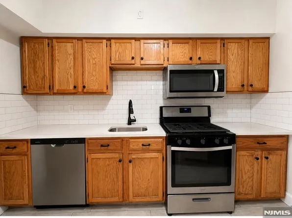 675 Joralemon St APT A2, Belleville, NJ 07109