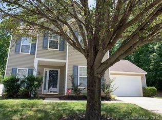 8020 Weeping Fig Ln, Charlotte, NC 28215