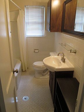 5th image of 5035 Birchman Ave