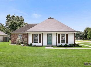 15279 E Henderson Dr, Prairieville, LA 70769