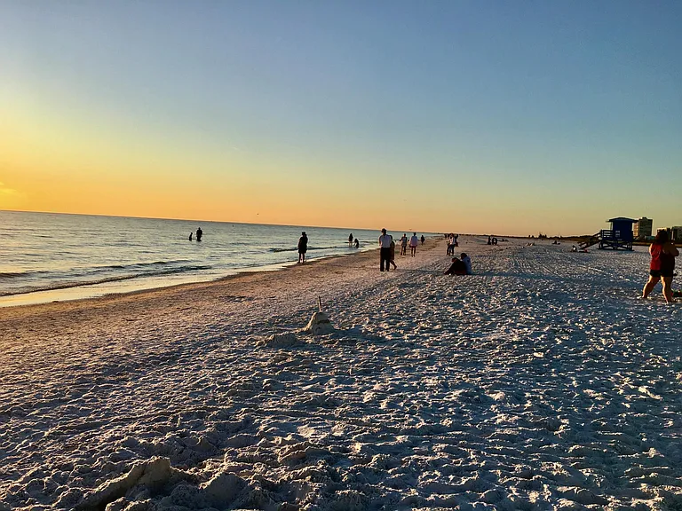 Manasota Beach Rd — Photo 9