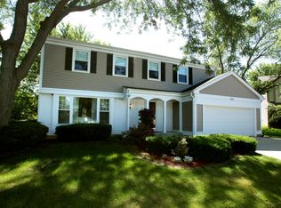 201 Ashland Ct, Vernon Hills, IL