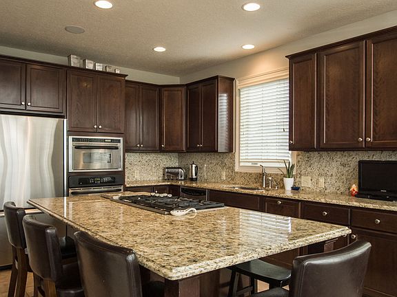 2nd image of 6647 Ballantrae Pl