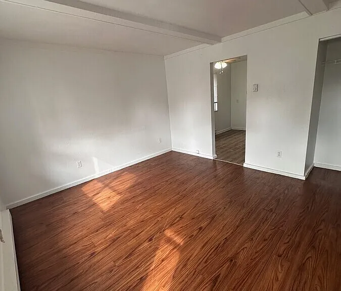 5311 N Detroit Ave #1 — Photo 5
