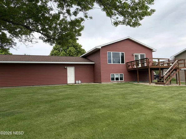 1500 N Maple, Watertown, SD 57201