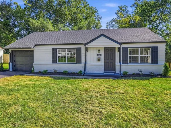 7541 Rainbow Dr, Prairie Village, KS 66208