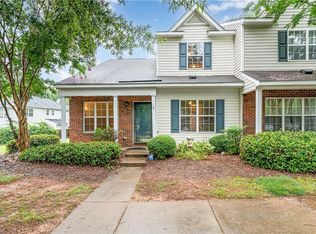 10 Raelans Cir, Greensboro, NC 27407