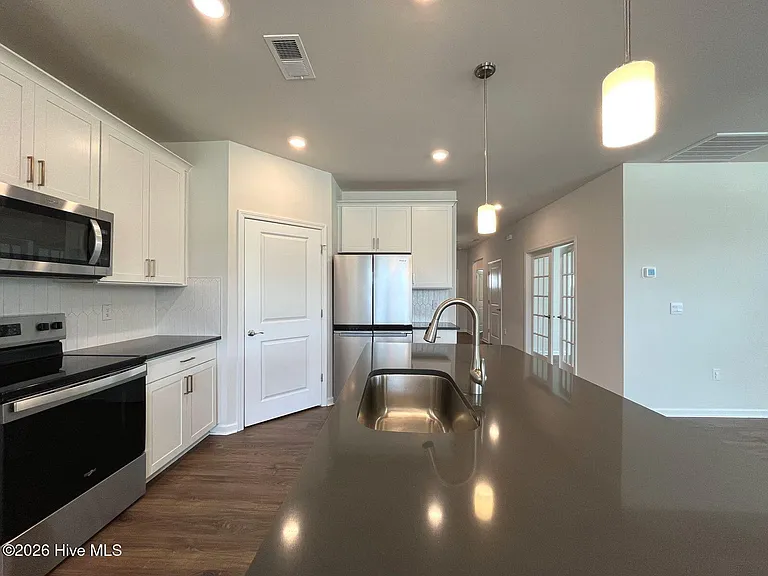 512 Ragapple Ln — Photo 10