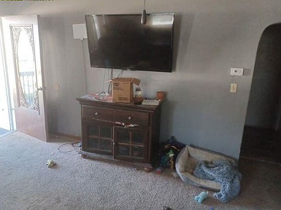 Additional Living Room