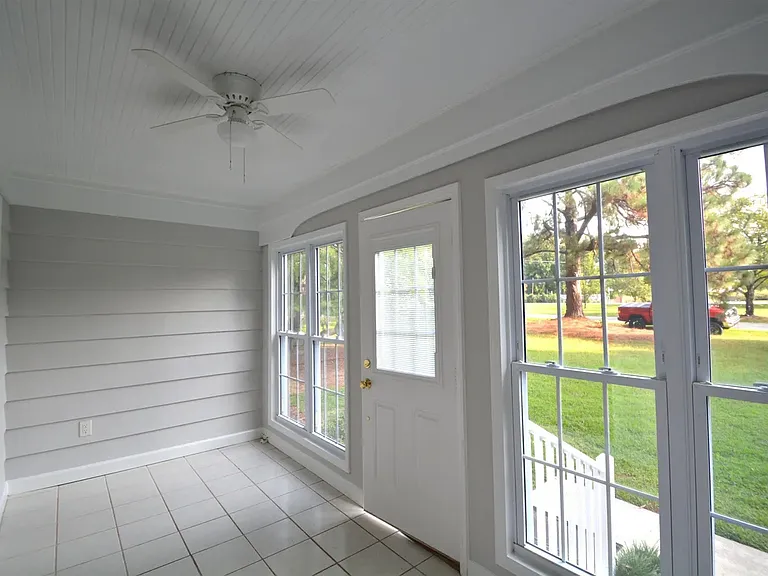 2614 Saddle Club Rd — Photo 3