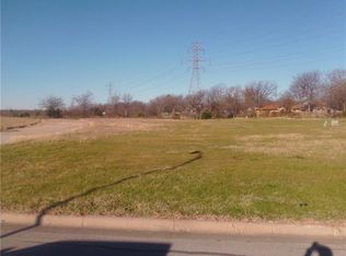 7000 Stonewall Rd, Forest Hill, TX 76140