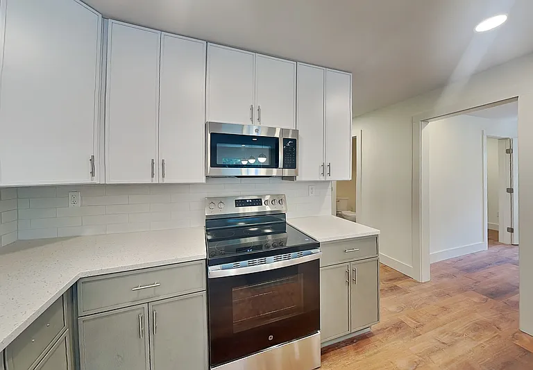 360 Simpson Ter NW — Photo 4