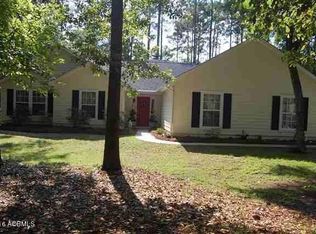 611 Sams Point Rd, Beaufort, SC 29907