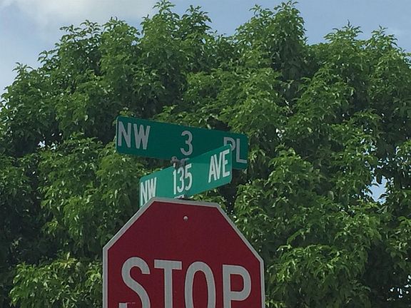5th image of 371 NW 135th Ave