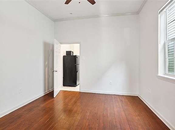 4th image of 7429 Freret St