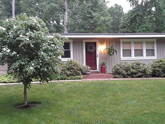 2nd image of 8429 Dwayne Ln