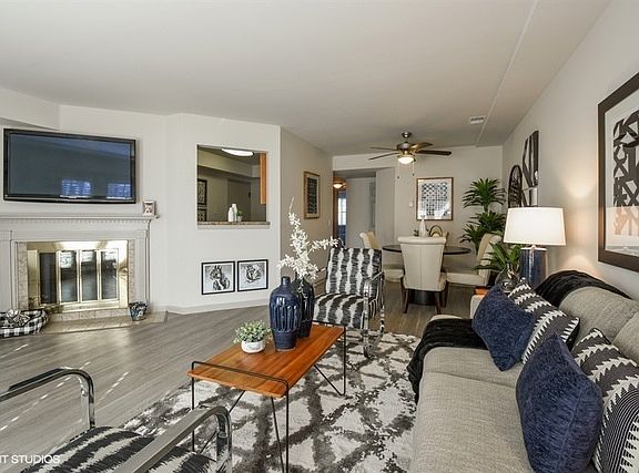 4th image of 841 Pacific Ave APT B