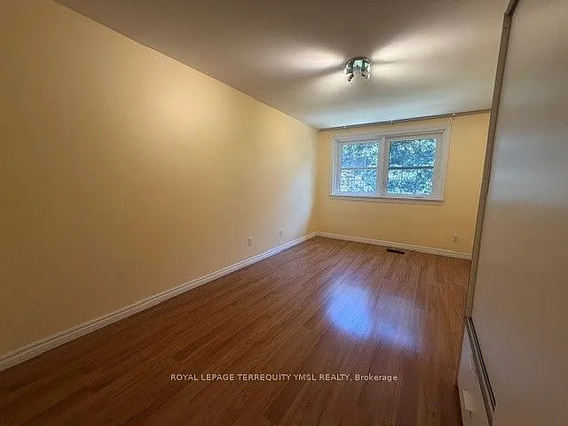 8 Farmstead Rd — Photo 17