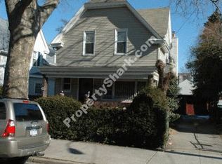 425 E 51st St, Brooklyn, NY 11203