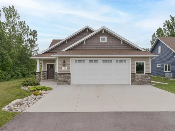 260 15th Ave N, Casselton, ND 58012