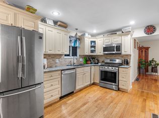 105 Kaechele Pl, Bridgeport, CT 06606