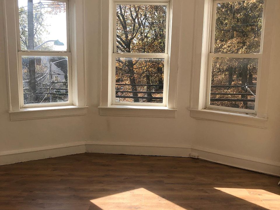 1st image of 280 Belleville Ave APT 2