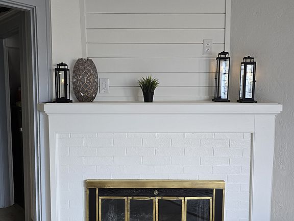 Fireplace (wood)