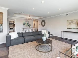 12919 Montana Ave APT 201, Los Angeles, CA 90049