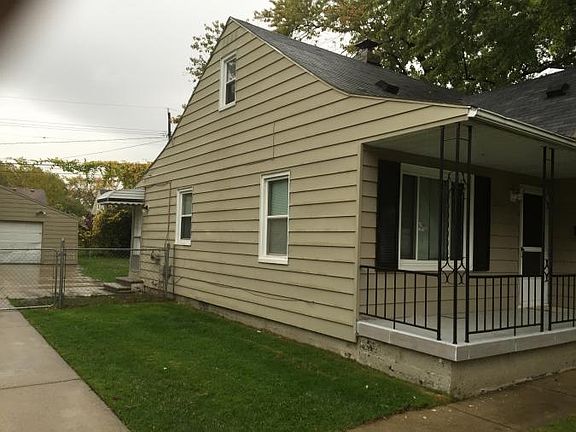 2nd image of 21720 Lange St