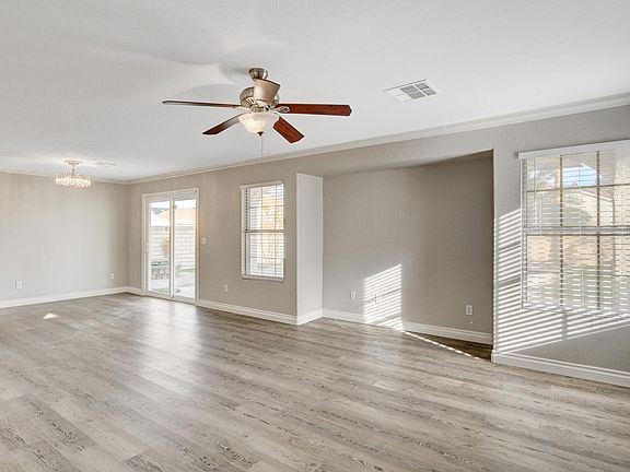 5th image of 677 Forest Haven Way