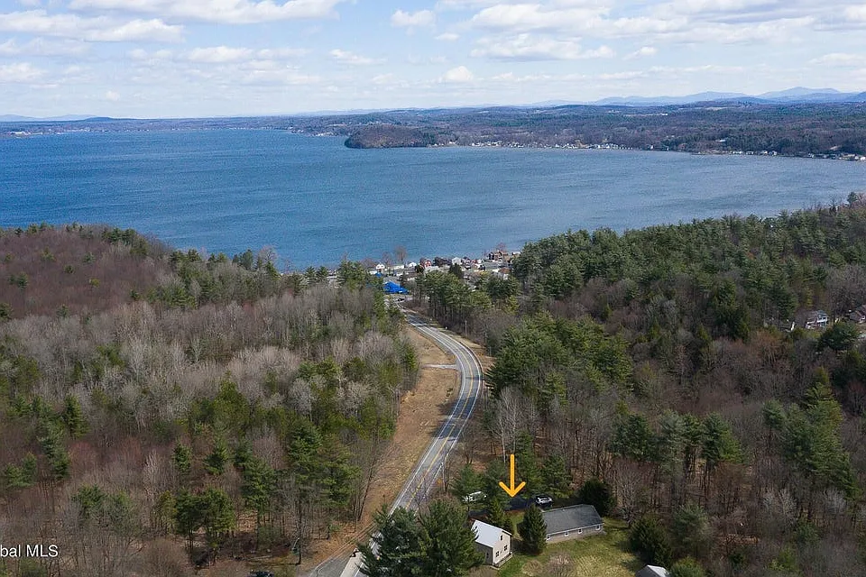 310 Plains Rd #310
