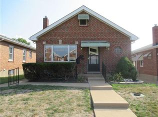 5678 Pernod Ave, Saint Louis, MO