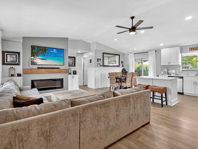 356 NW Hibiscus Street, Port Saint Lucie, FL, 34983