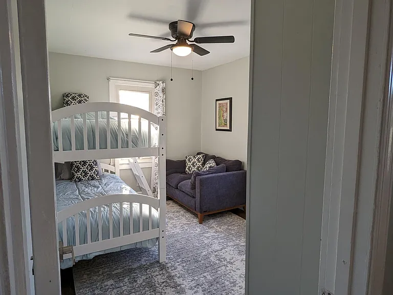 918 Gertrude Ave — Photo 23