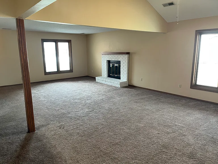 10601 Wild Flower Pl — Photo 4